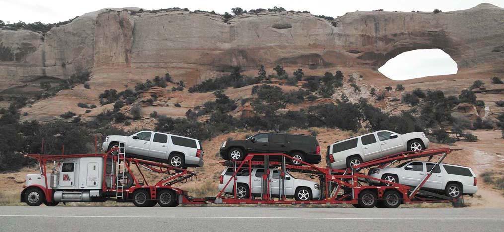Winter car shipping in Cedar Rapids, Iowa, truck loaded with vehicles